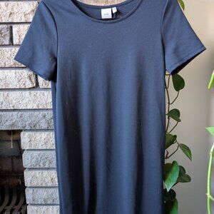 Mid length sheath style dress